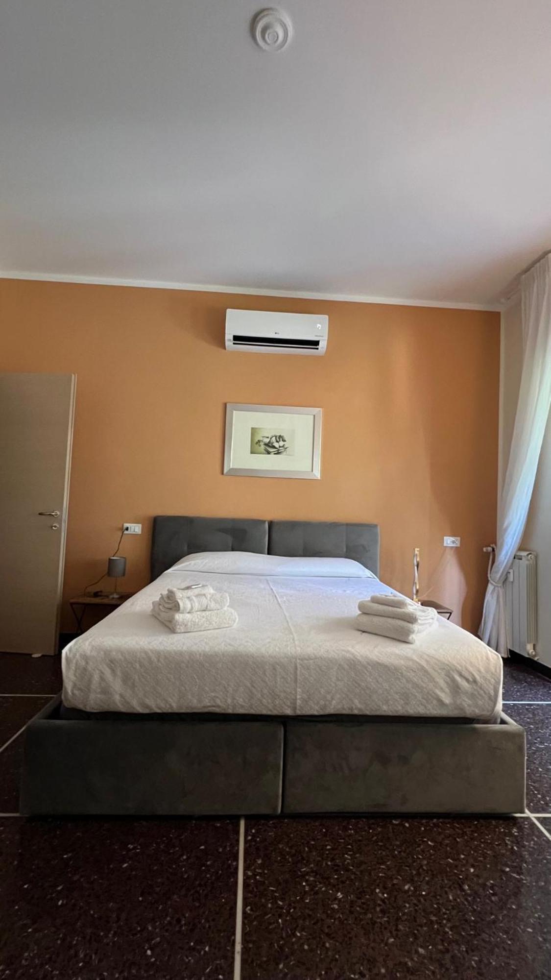 Casa La Dolce Pesca Apartment เจนัว ภายนอก รูปภาพ
